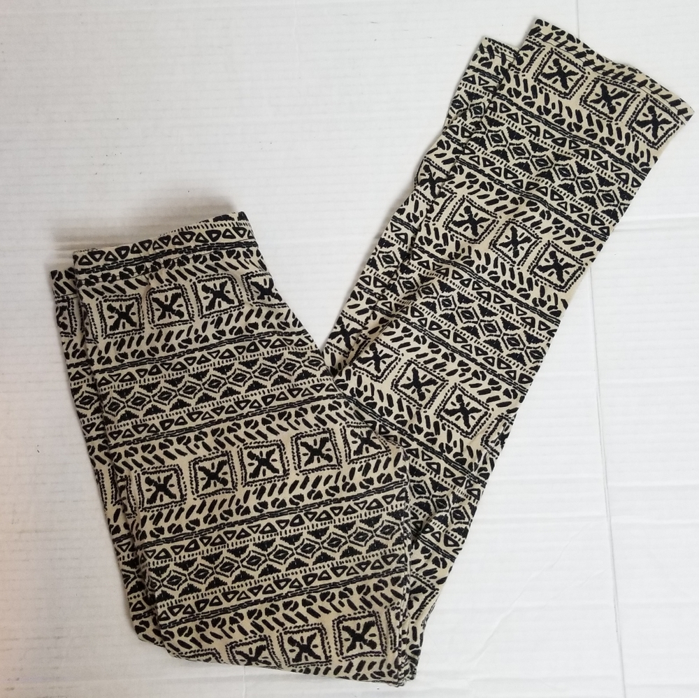 AMAZING GRACE tribal print cropped leggings